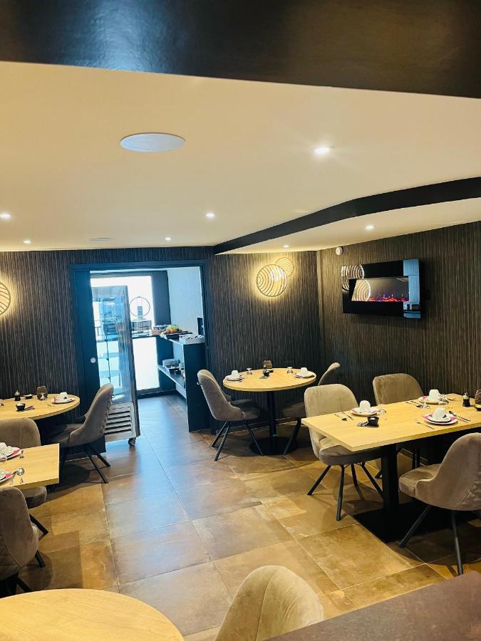 Hotel Restaurant De La Marne Paimpol Dış mekan fotoğraf